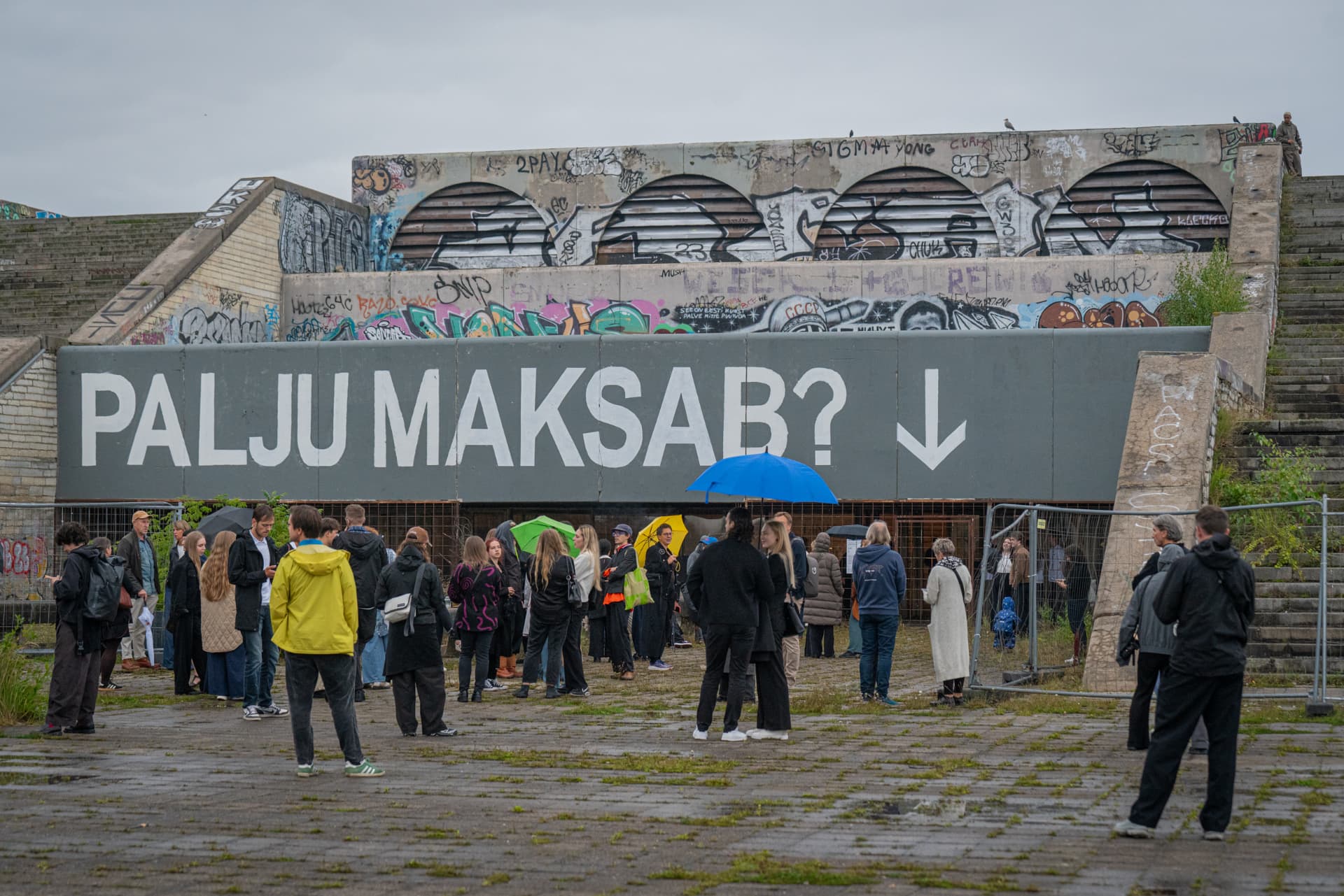 „Palju maksab?“ — sissepääs Linnahallis, foto Evert Palmets