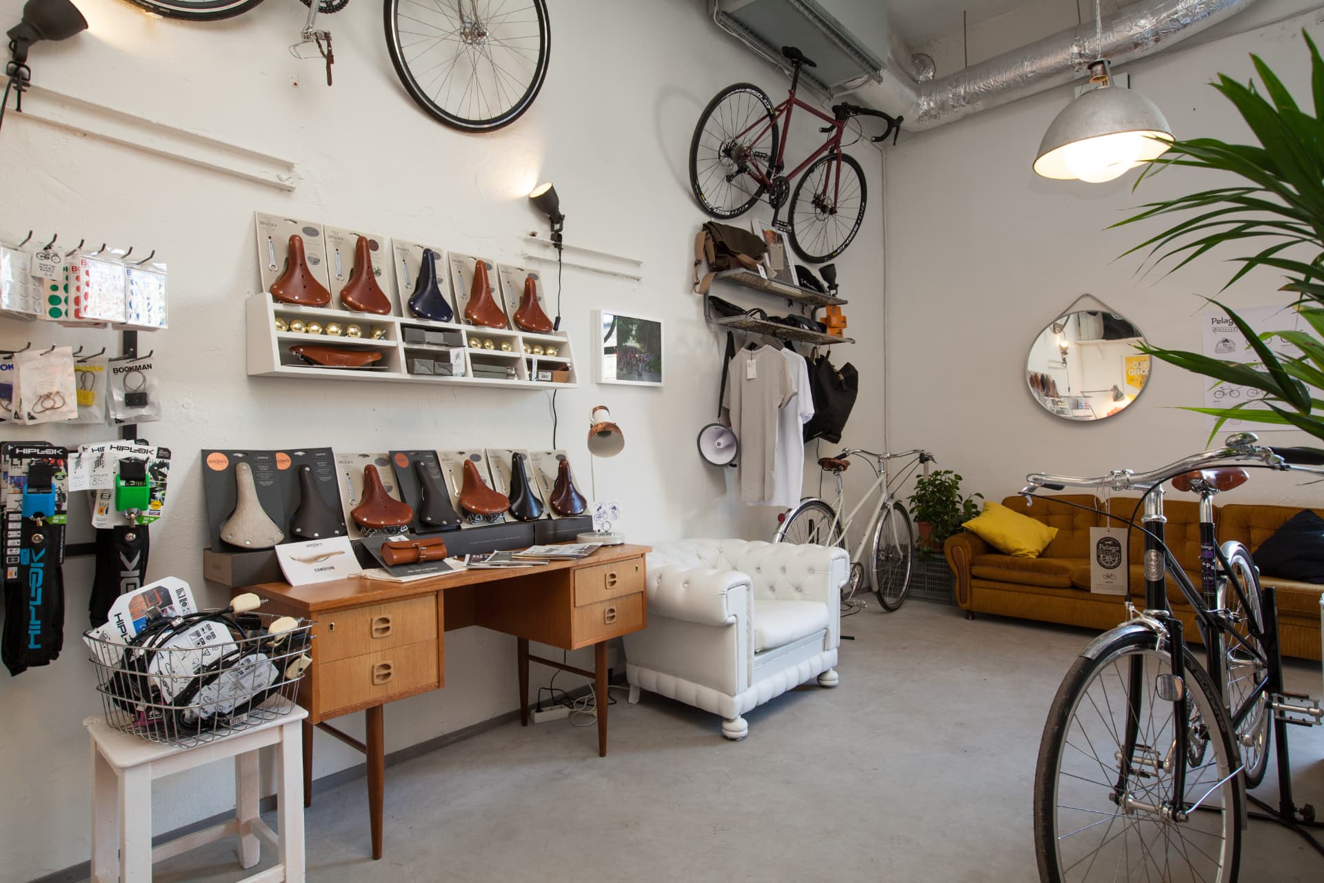 Jooks Bicycle Studio — saddle display and lounge area